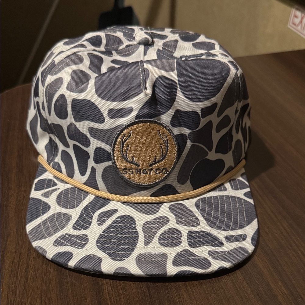 Southern String snap back hat worn once. It’s in perfect condition
